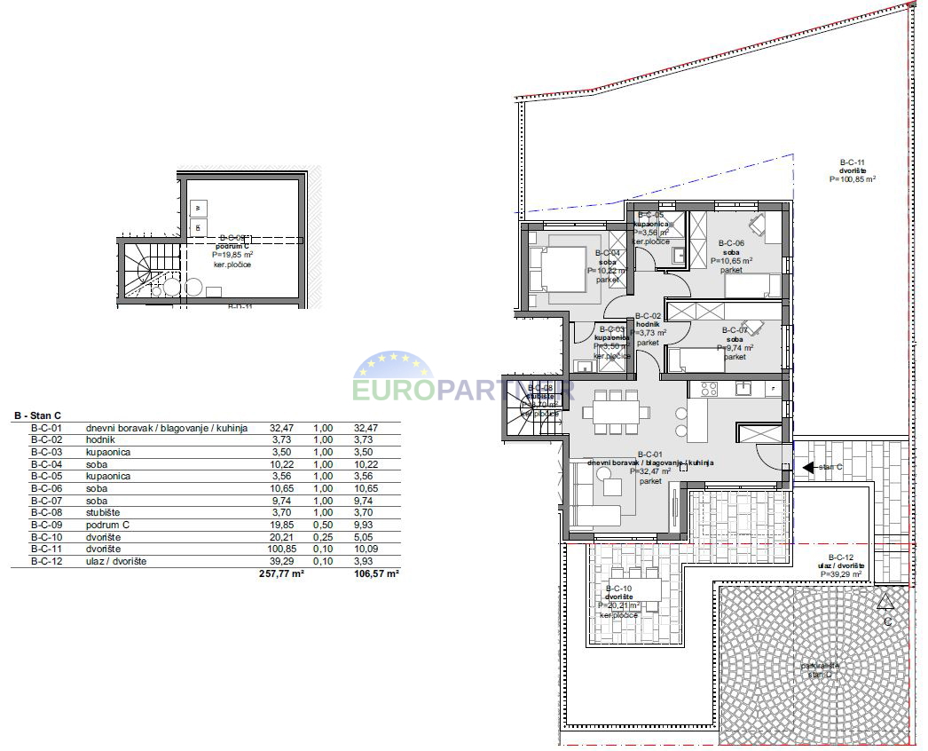 Apartma v pritličju z vrtom v novi stavbi, Poreč, 1 km od morja