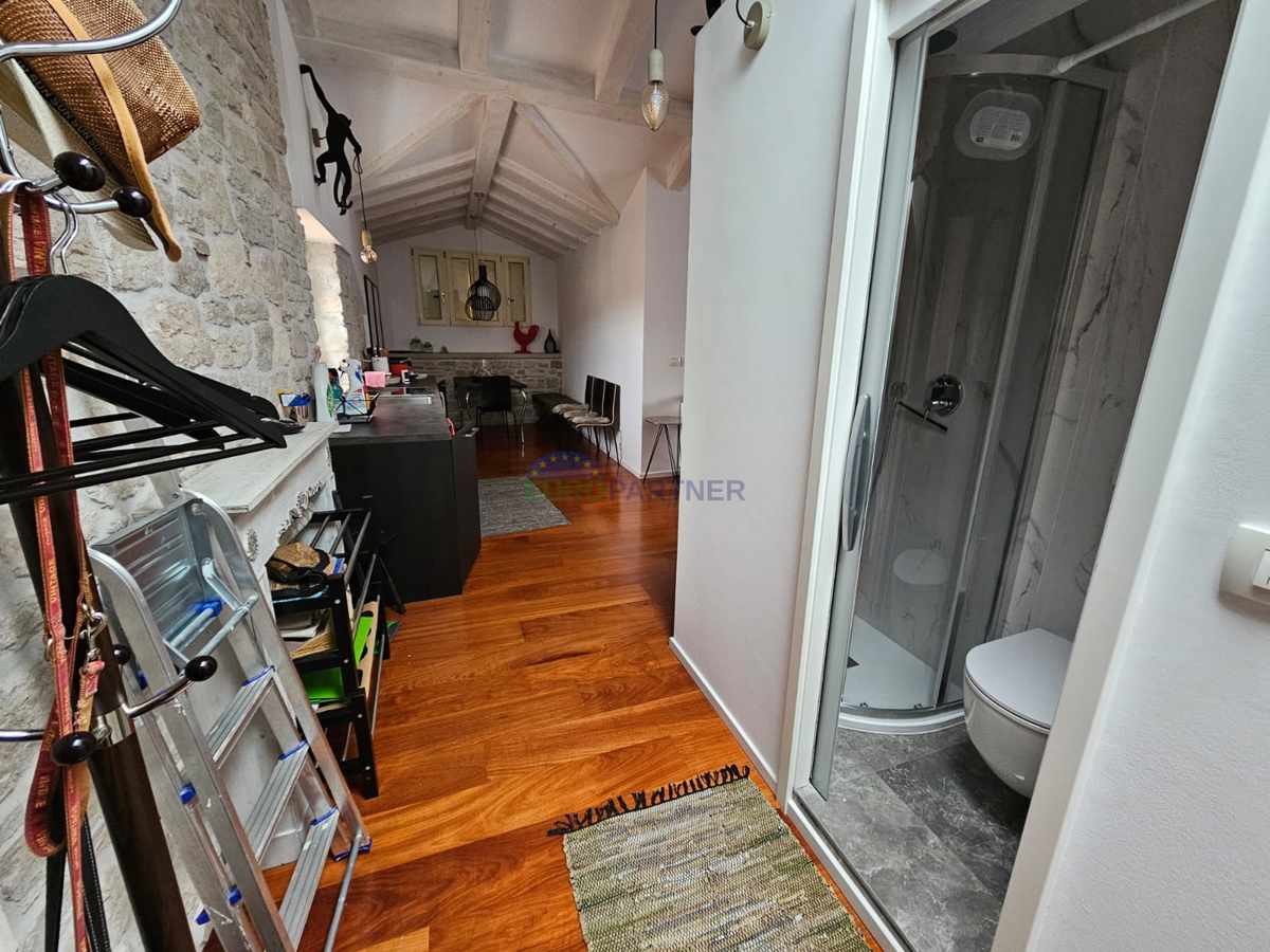 Istra, Rovinj, trije luksuzni apartmaji, prva vrsta do morja