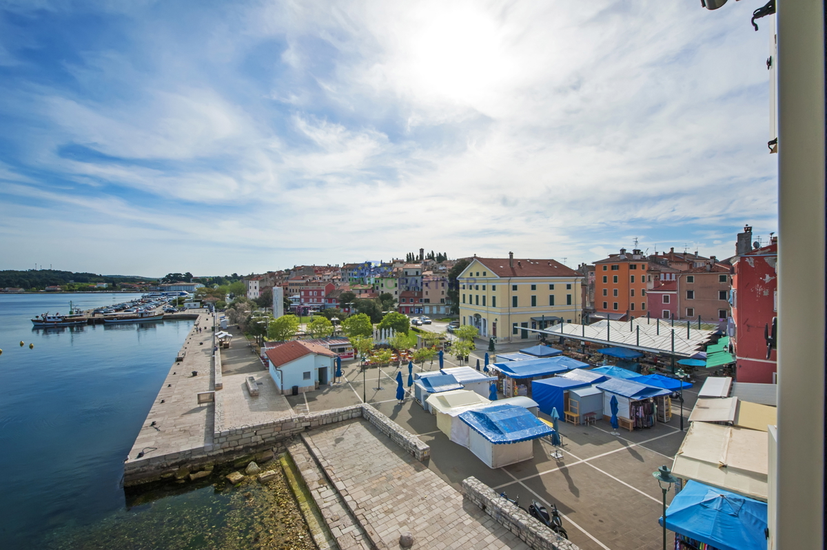 Istra, Rovinj, trije luksuzni apartmaji, prva vrsta do morja