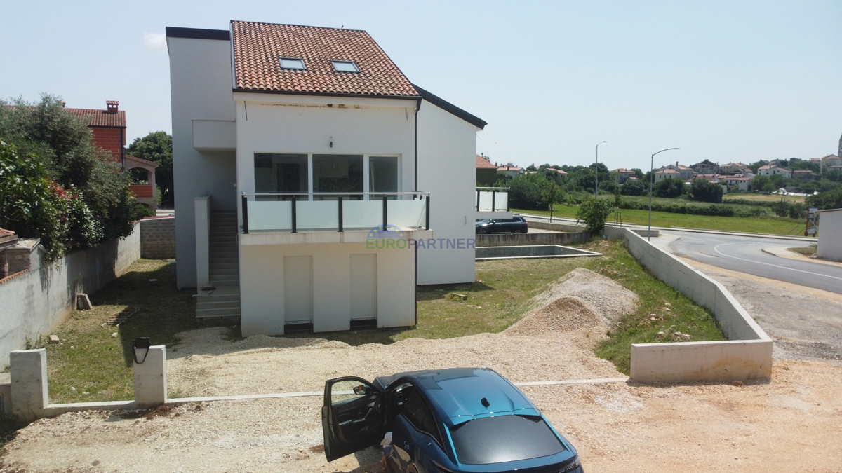 Dvoetažno stanovanje 73 m2 z razgledom na morje