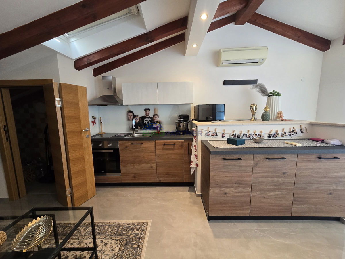 Istra, Rovinj, stanovanje v središču starega mesta s čudovitim pogledom na morje