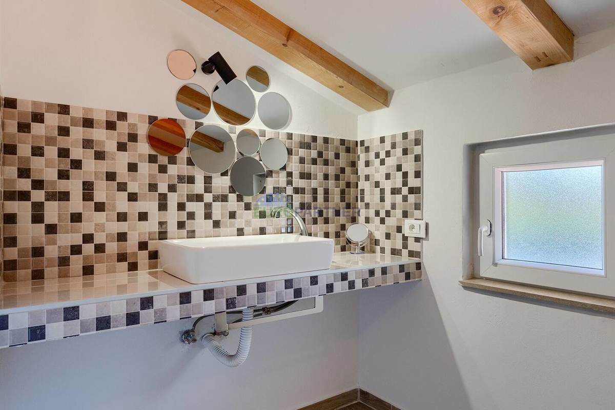 Istra, vila obdana z naravo v okolici Rovinja