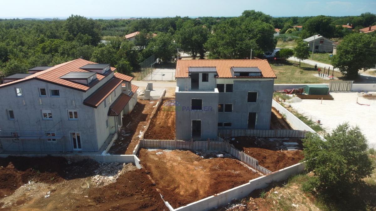 Istra, dvosobno stanovanje v prvem nadstropju novogradnje v bližini Poreča