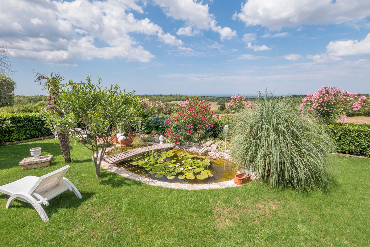 Mediteranska vila s panoramskim pogledom na morje