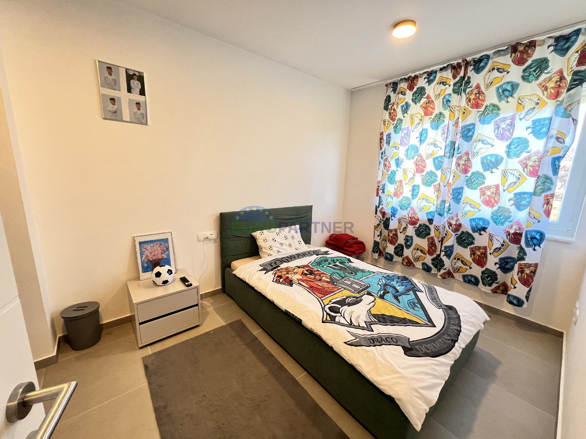 Istra, Novigrad, čudovita vrstna hiša z razgledom na morje