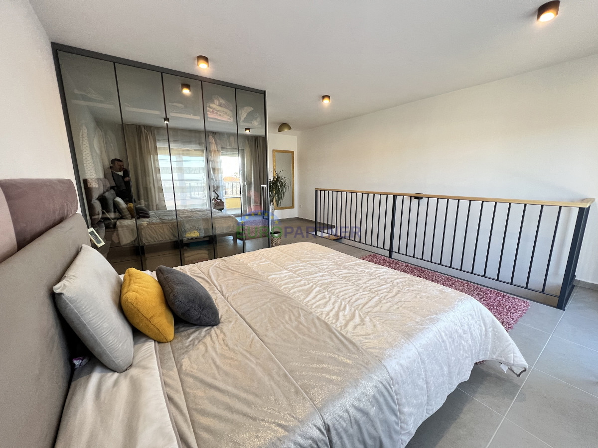 Istra, Novigrad, čudovita vrstna hiša z razgledom na morje