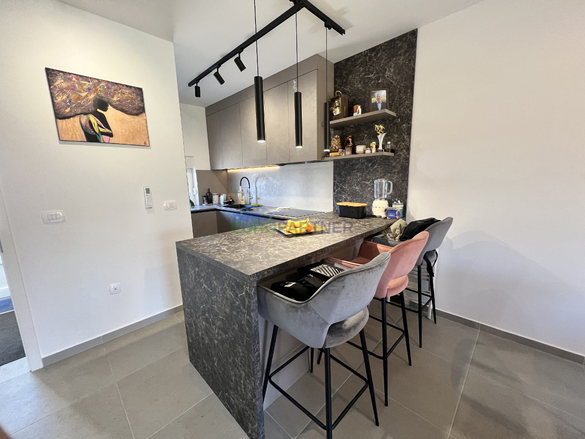 Istra, Novigrad, čudovita vrstna hiša z razgledom na morje