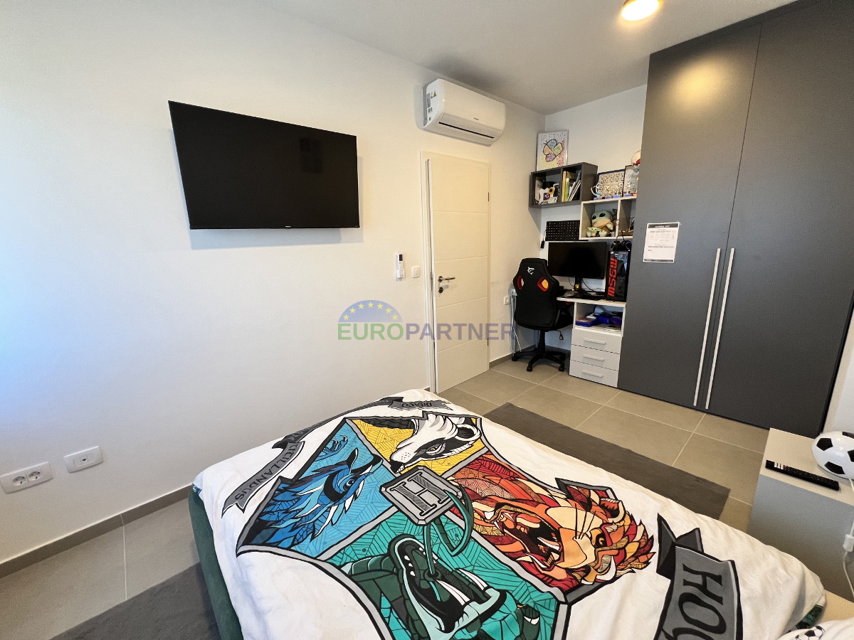 Istra, Novigrad, čudovita vrstna hiša z razgledom na morje