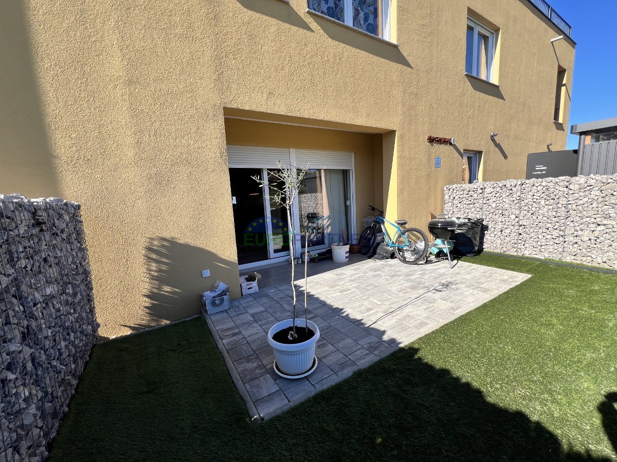 Istra, Novigrad, čudovita vrstna hiša z razgledom na morje