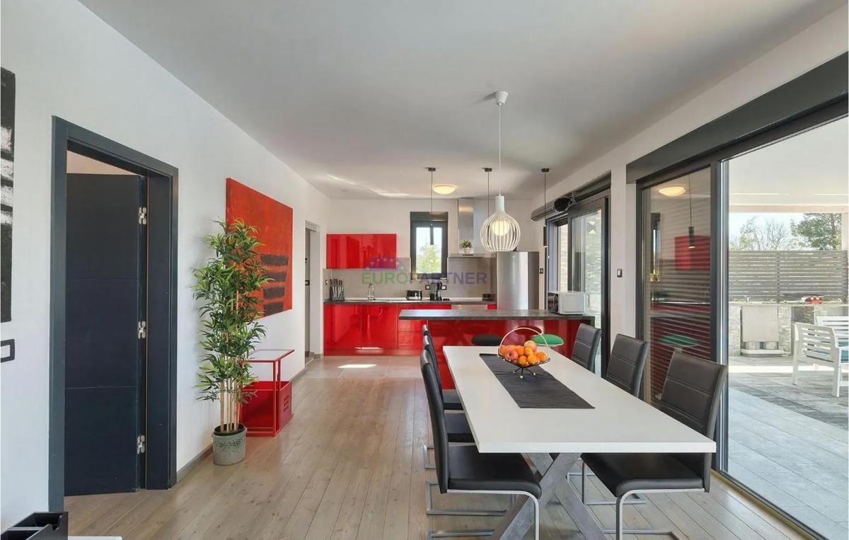 Istra, Vodnjan, moderna in lepa pritlična hiša s bazenom