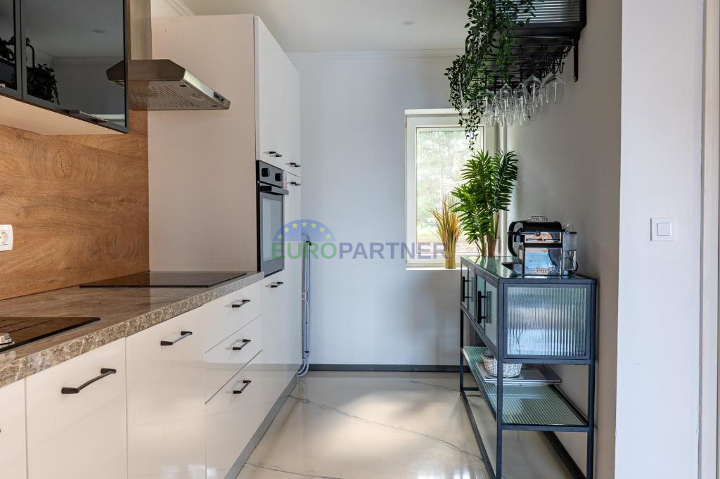 Renovirana istrska kamnita hiša s bazenom – 3 km od Poreča