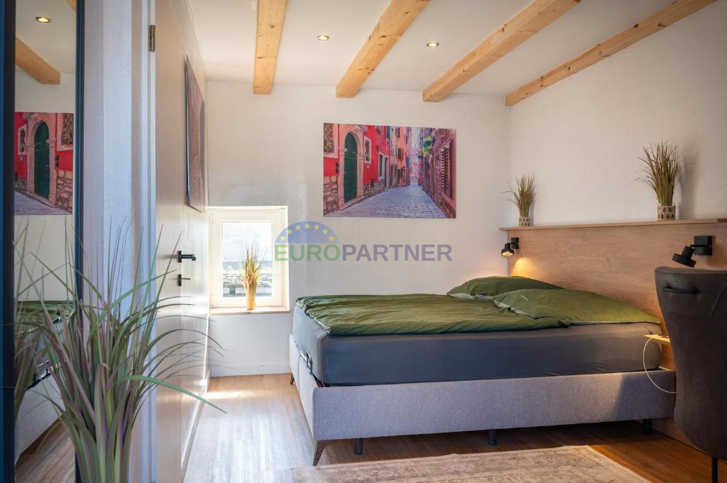 Renovirana istrska kamnita hiša s bazenom – 3 km od Poreča