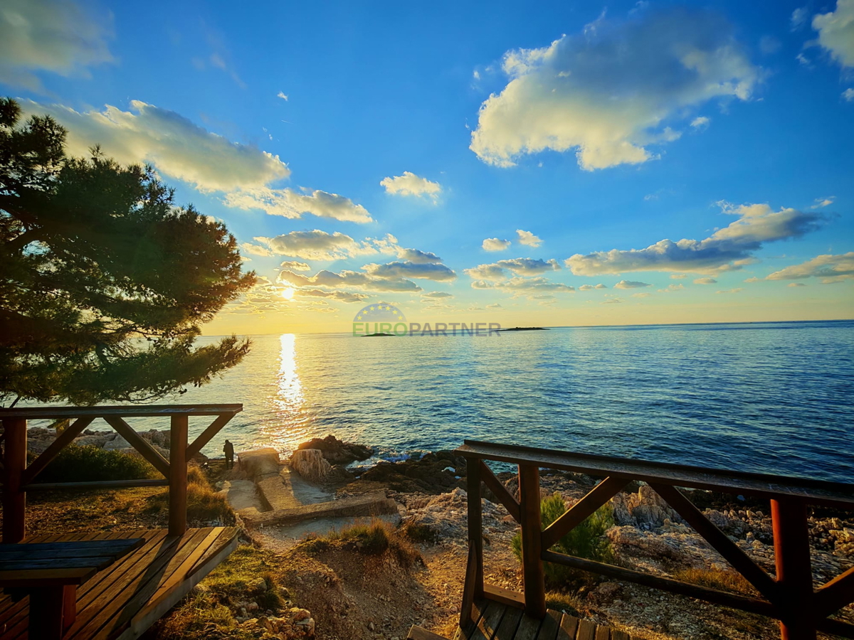 Novogradnja sodobne zasnove 5 km od Poreča, Istra