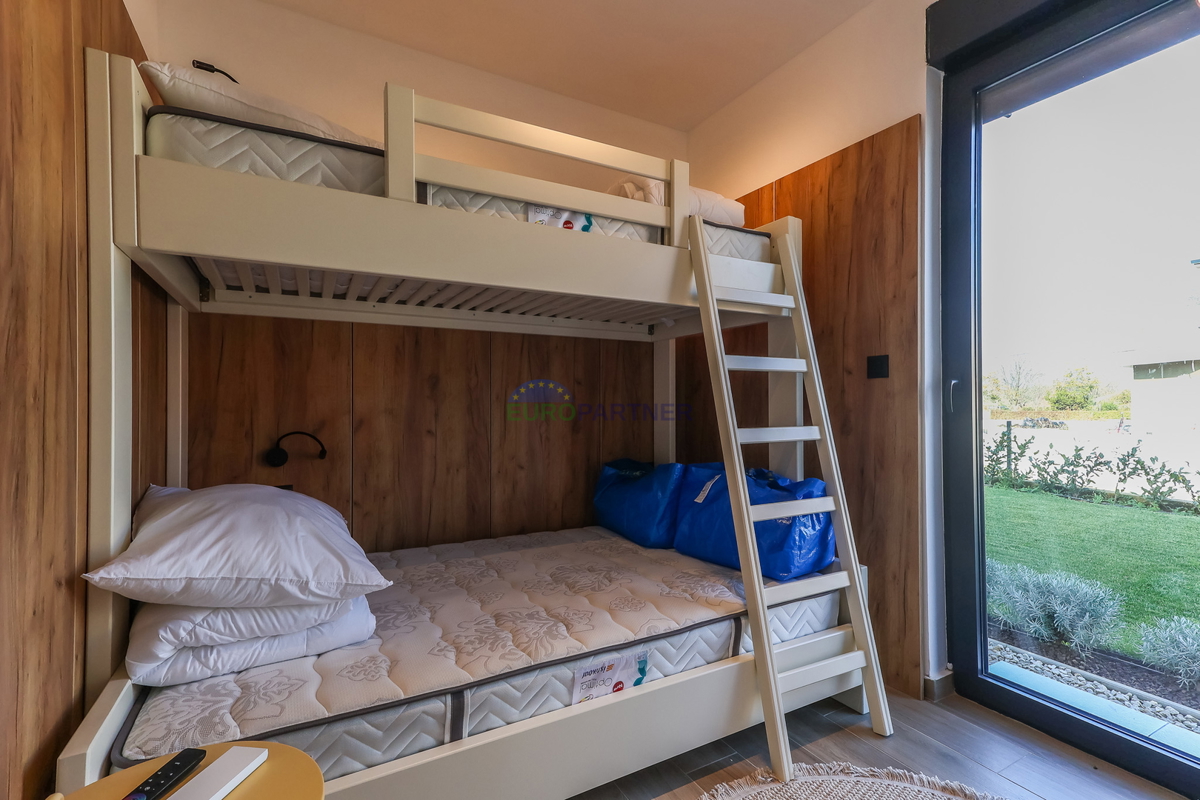 Novogradnja sodobne zasnove 5 km od Poreča, Istra