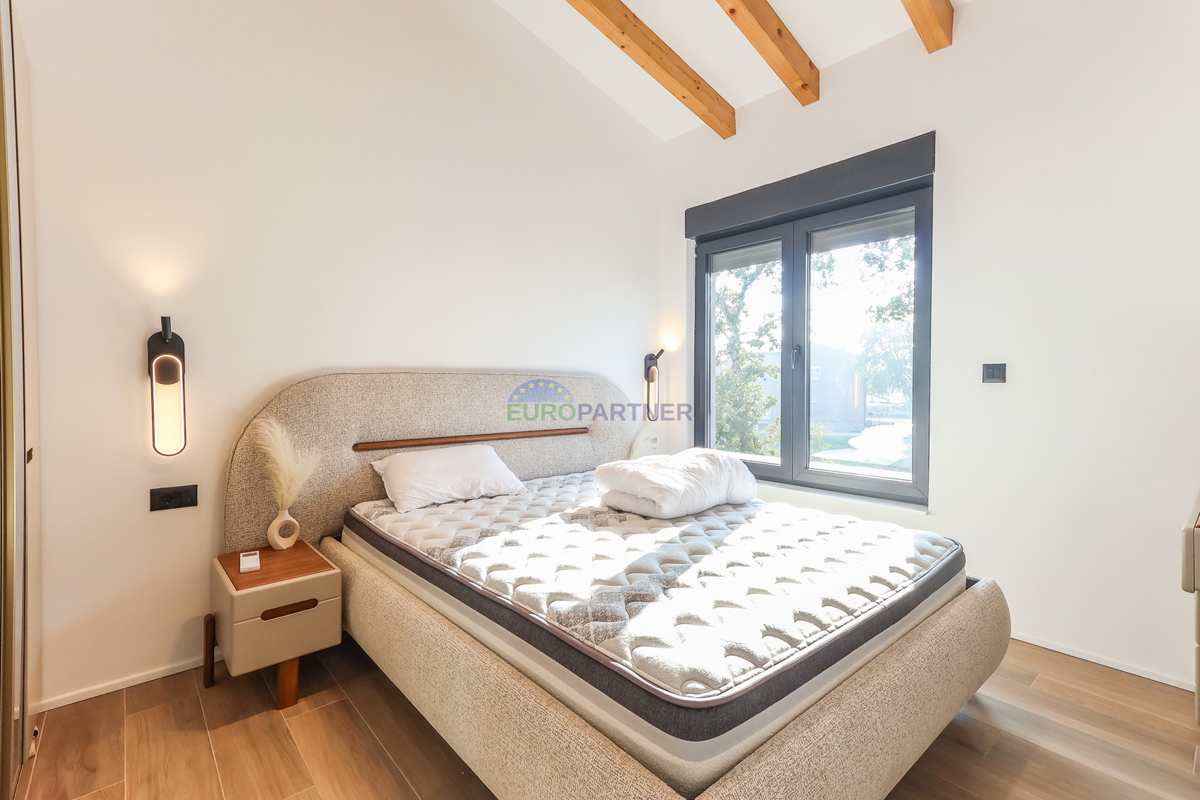 Novogradnja sodobne zasnove 5 km od Poreča, Istra