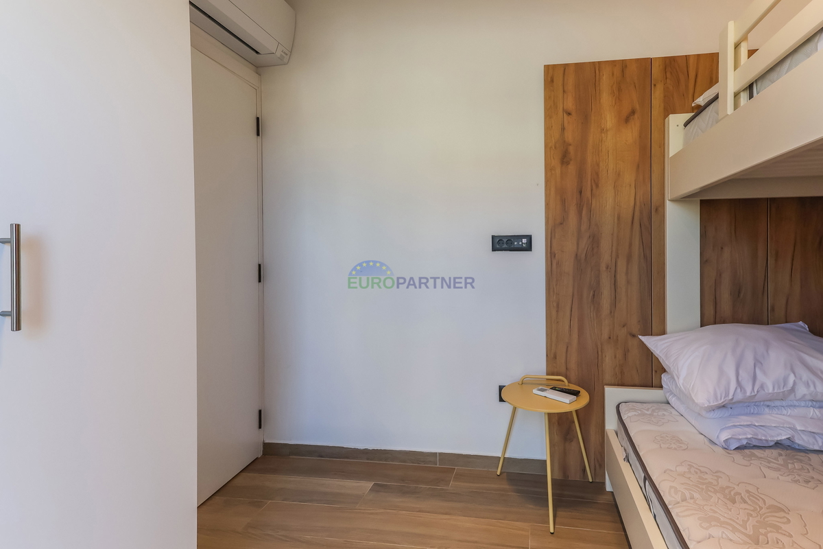 Novogradnja sodobne zasnove 5 km od Poreča, Istra