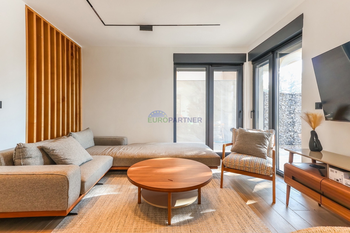 Novogradnja sodobne zasnove 5 km od Poreča, Istra