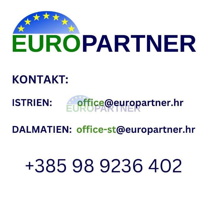 Samostojna hiša z dodatnim stanovanjem in pogledom na morje, Poreč, Istra