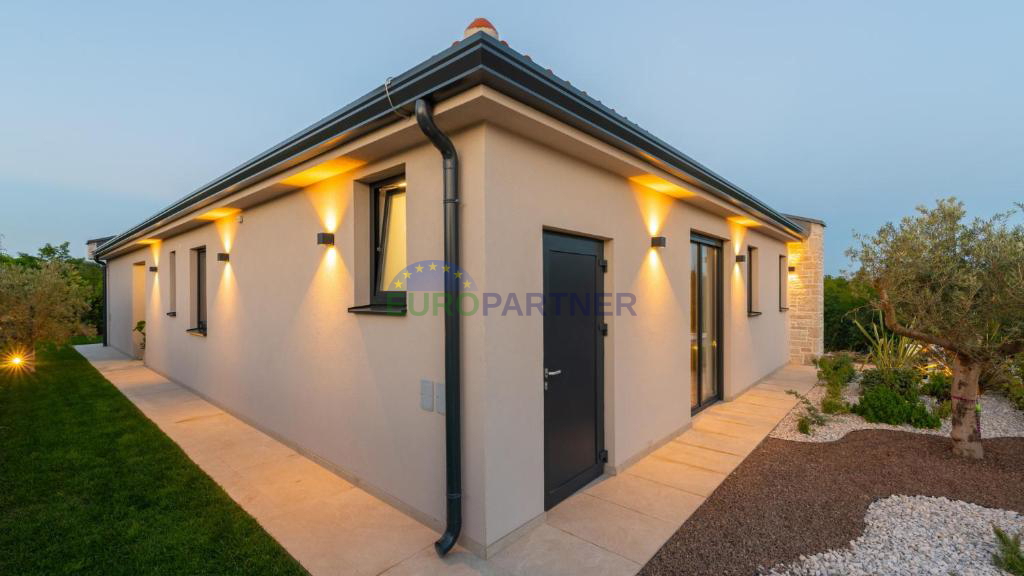 Dizajnerska vila v bližini Poreča, 3 km od morja