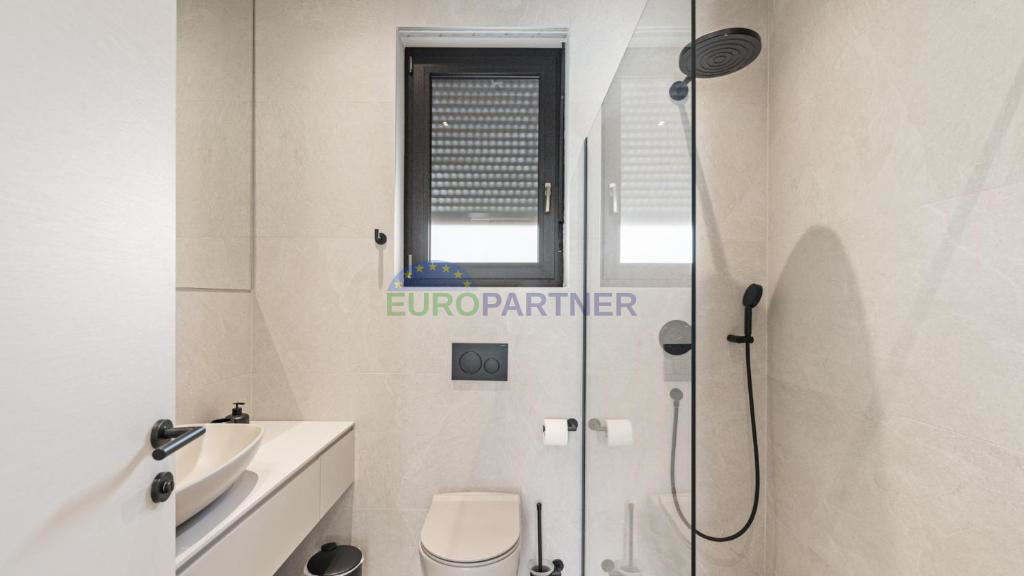 Dizajnerska vila v bližini Poreča, 3 km od morja