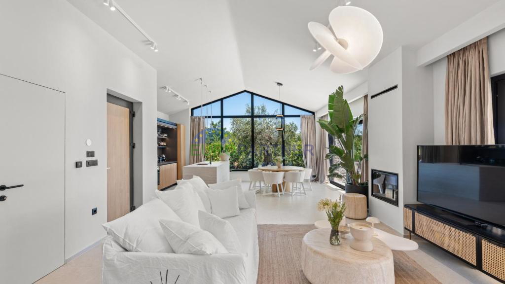 Dizajnerska vila v bližini Poreča, 3 km od morja