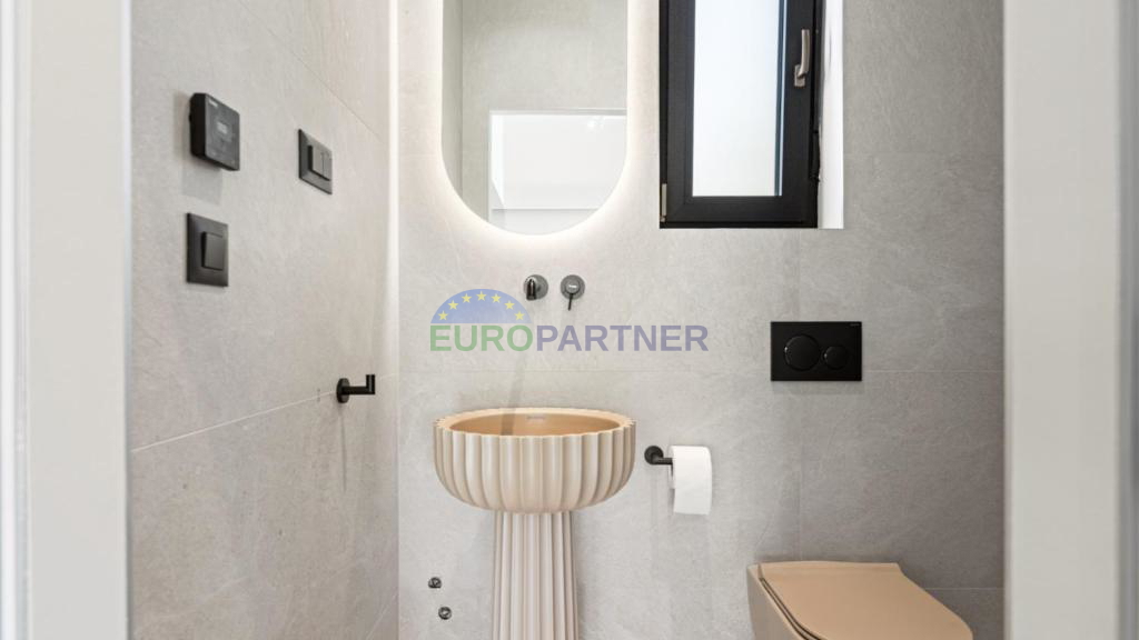 Dizajnerska vila v bližini Poreča, 3 km od morja