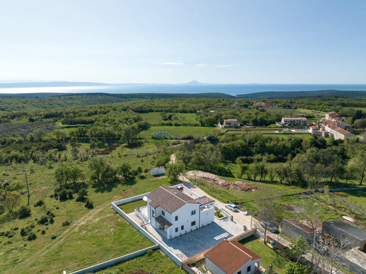 Moderna vila s pogledom na morje, Marčana