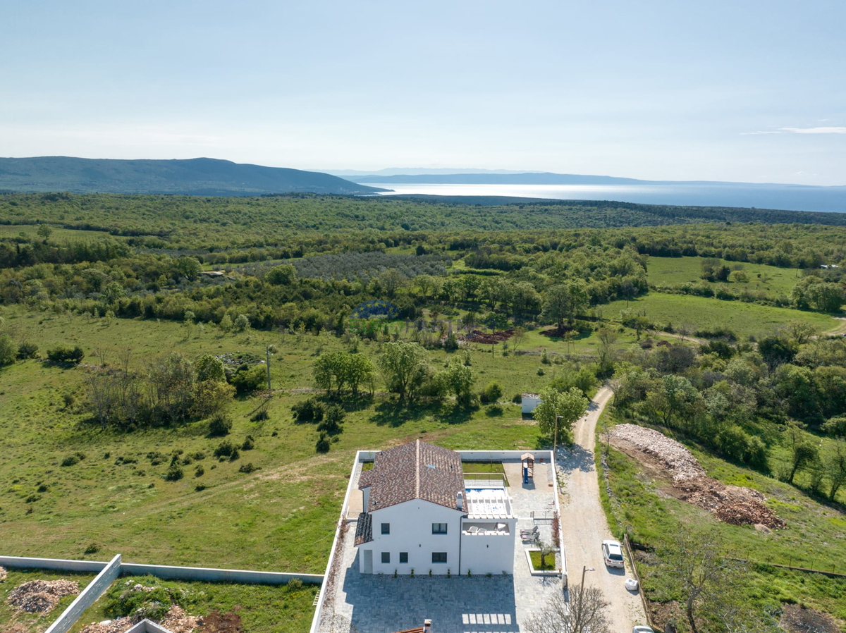 Moderna vila s pogledom na morje, Marčana