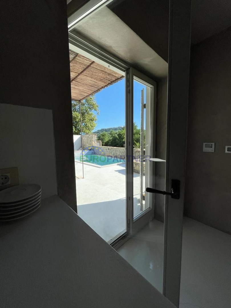 Istra, Motovun, dizajnerska kamnita čudovita hiša v srcu Istre