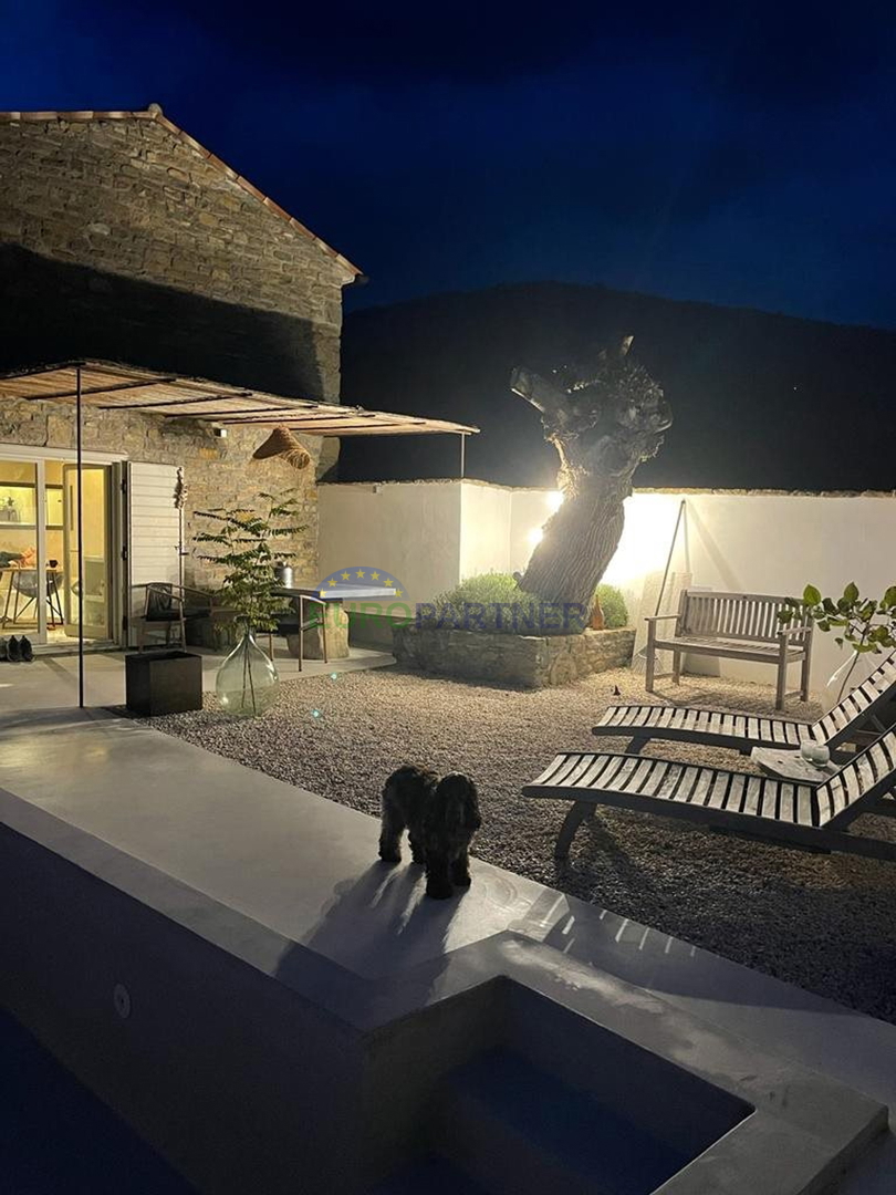 Istra, Motovun, dizajnerska kamnita čudovita hiša v srcu Istre