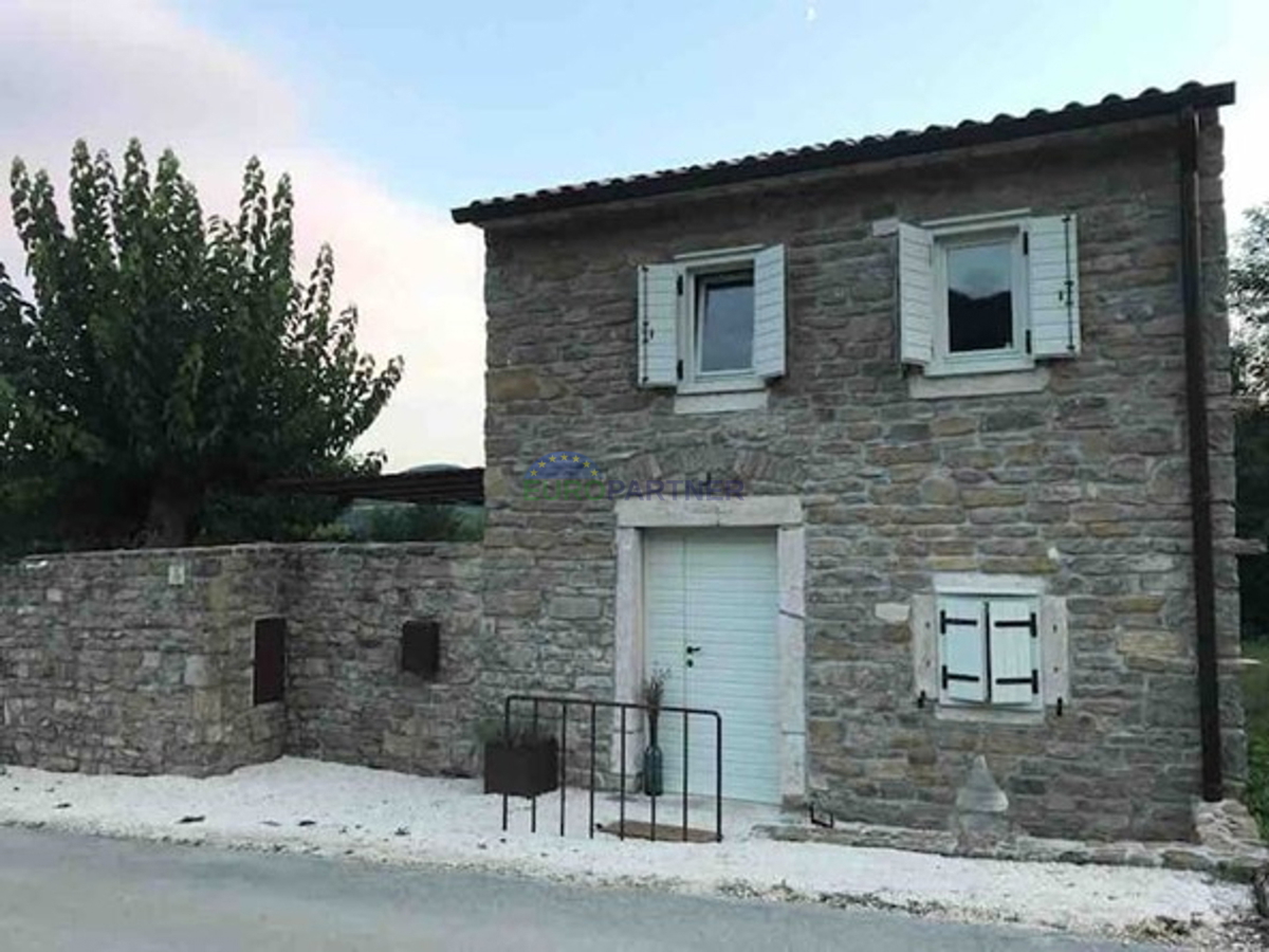 Istra, Motovun, dizajnerska kamnita čudovita hiša v srcu Istre