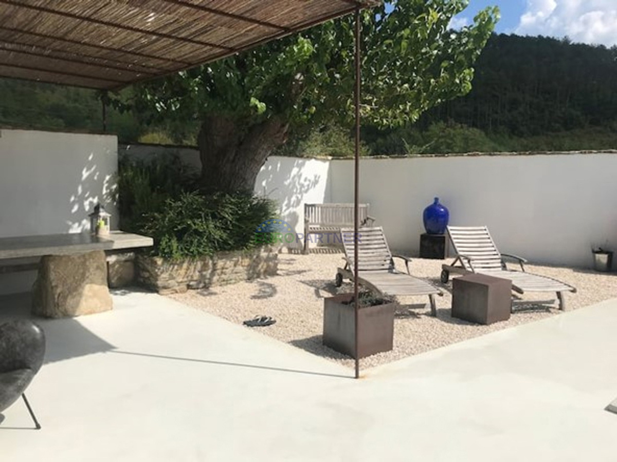 Istra, Motovun, dizajnerska kamnita čudovita hiša v srcu Istre