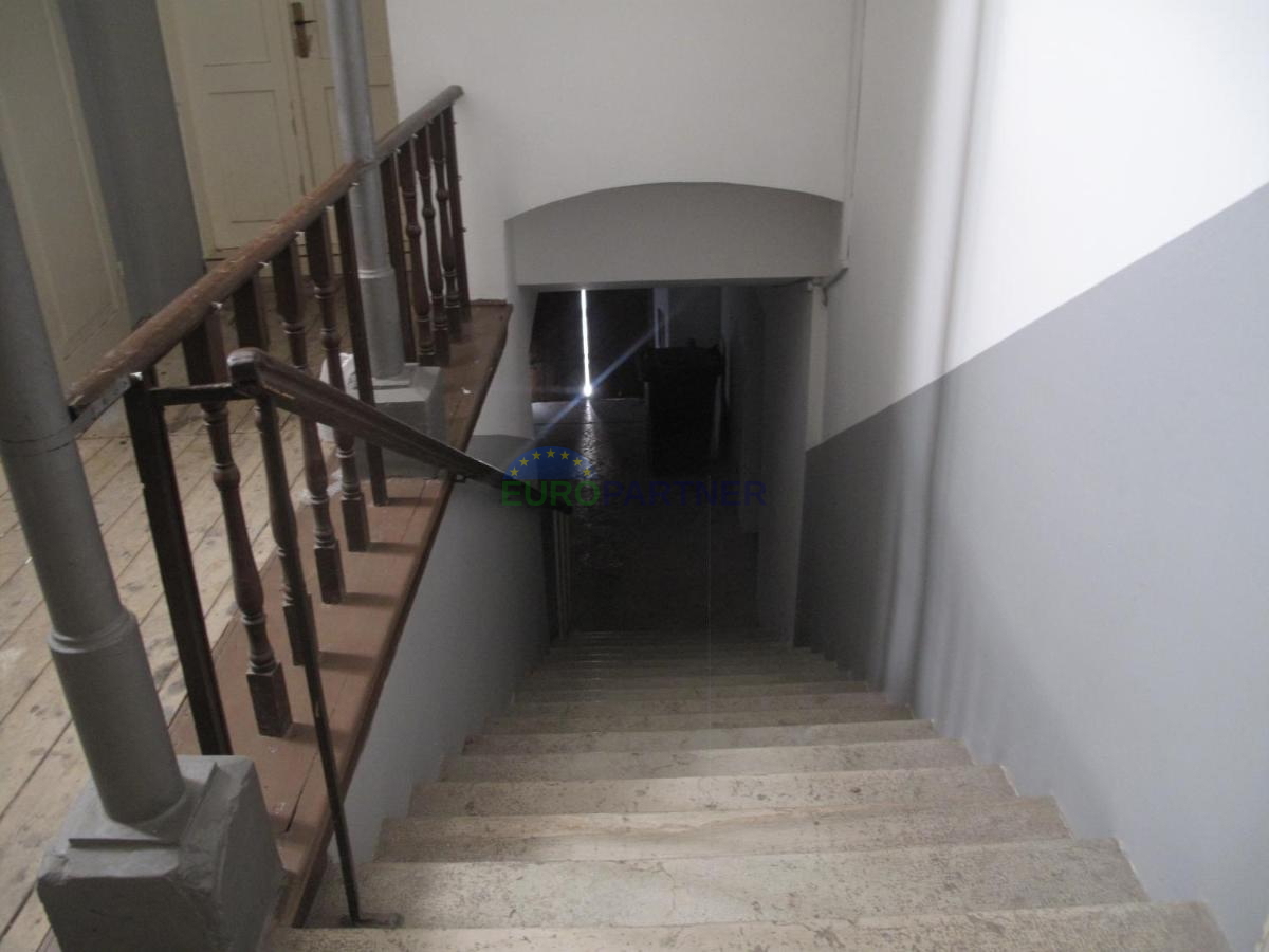 Istra, Poreč, Garsonjera s poslovnim prostorom v centru Poreča