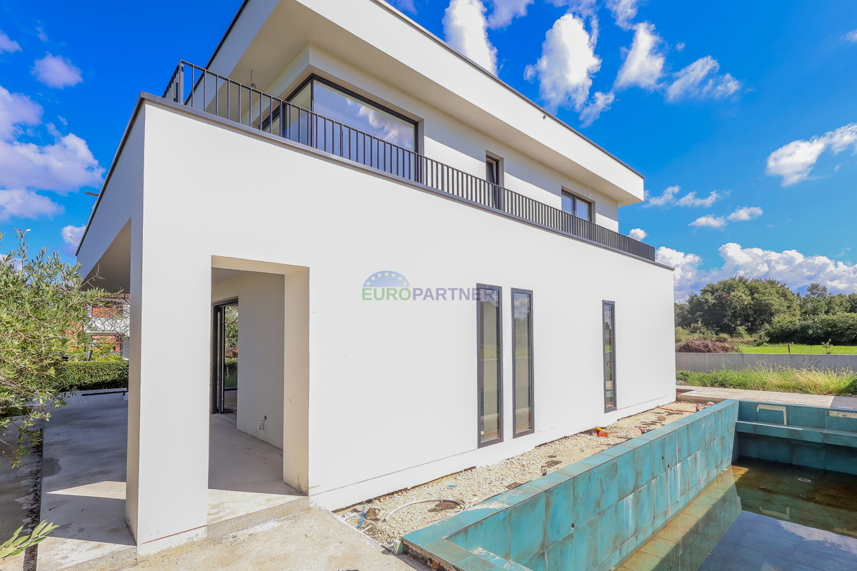 Moderna vila v Poreču, Istra