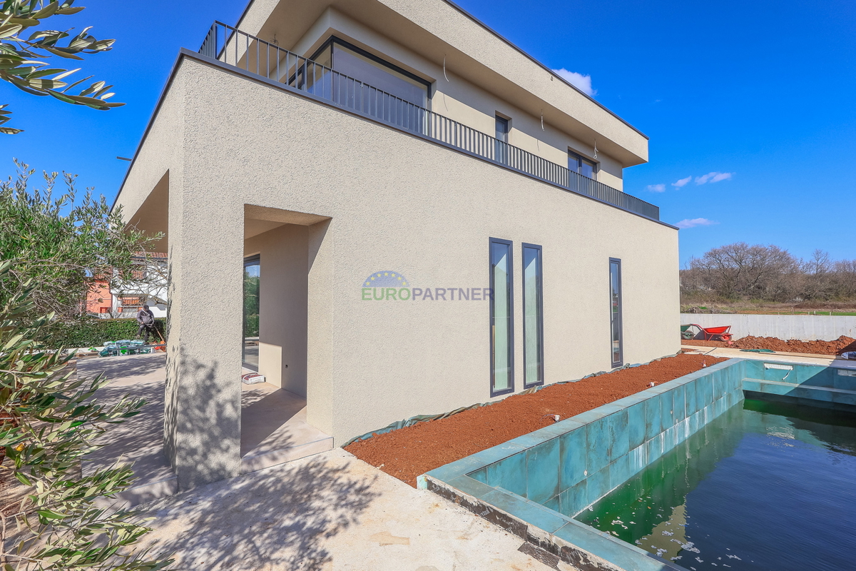 Moderna vila v Poreču, Istra