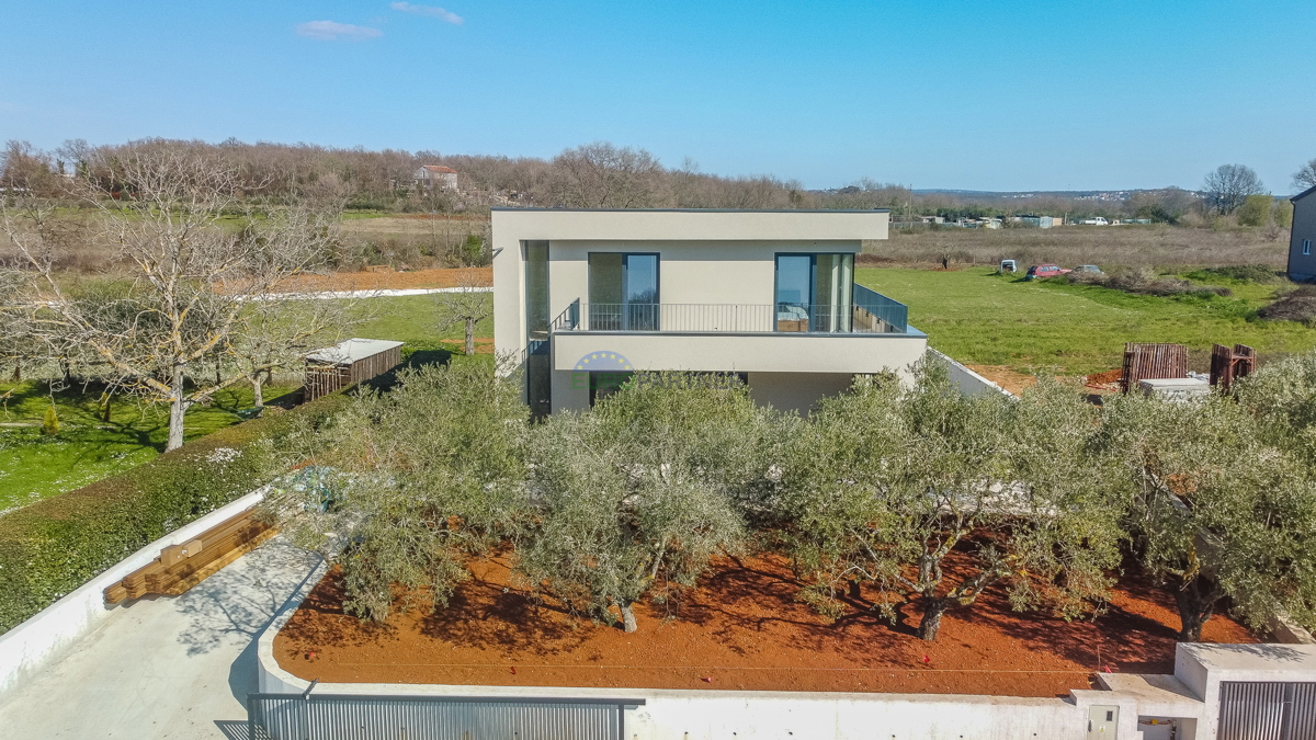 Moderna vila v Poreču, Istra