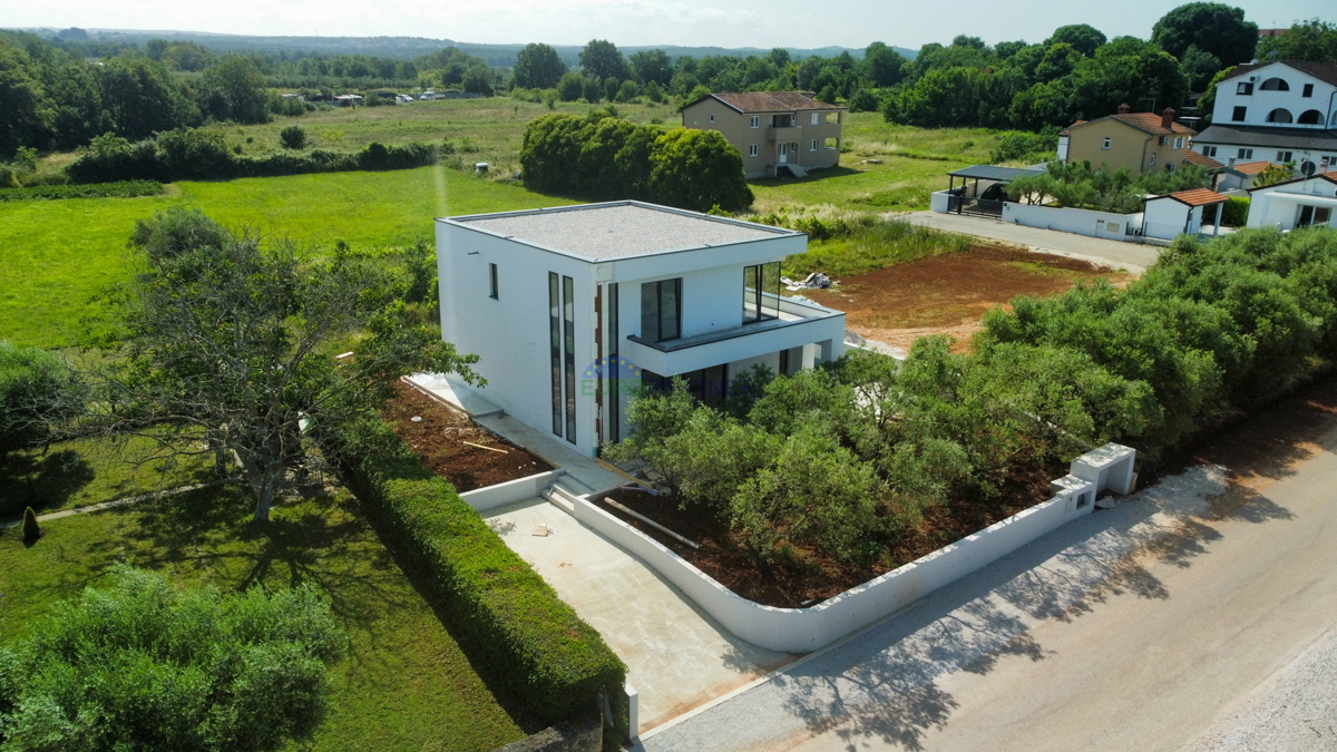 Moderna vila v Poreču, Istra
