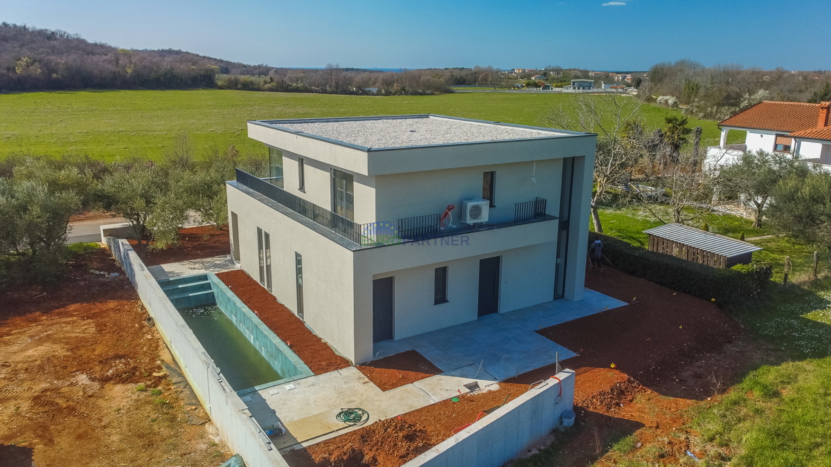 Moderna vila v Poreču, Istra