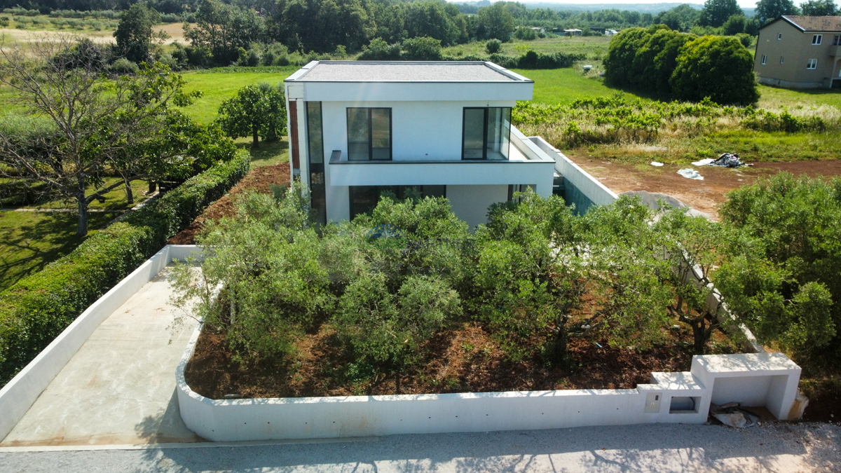 Moderna vila v Poreču, Istra