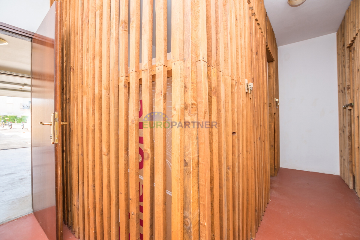 Poreč, stanovanje 90 m2 s pogledom na morje! 700 m do morja