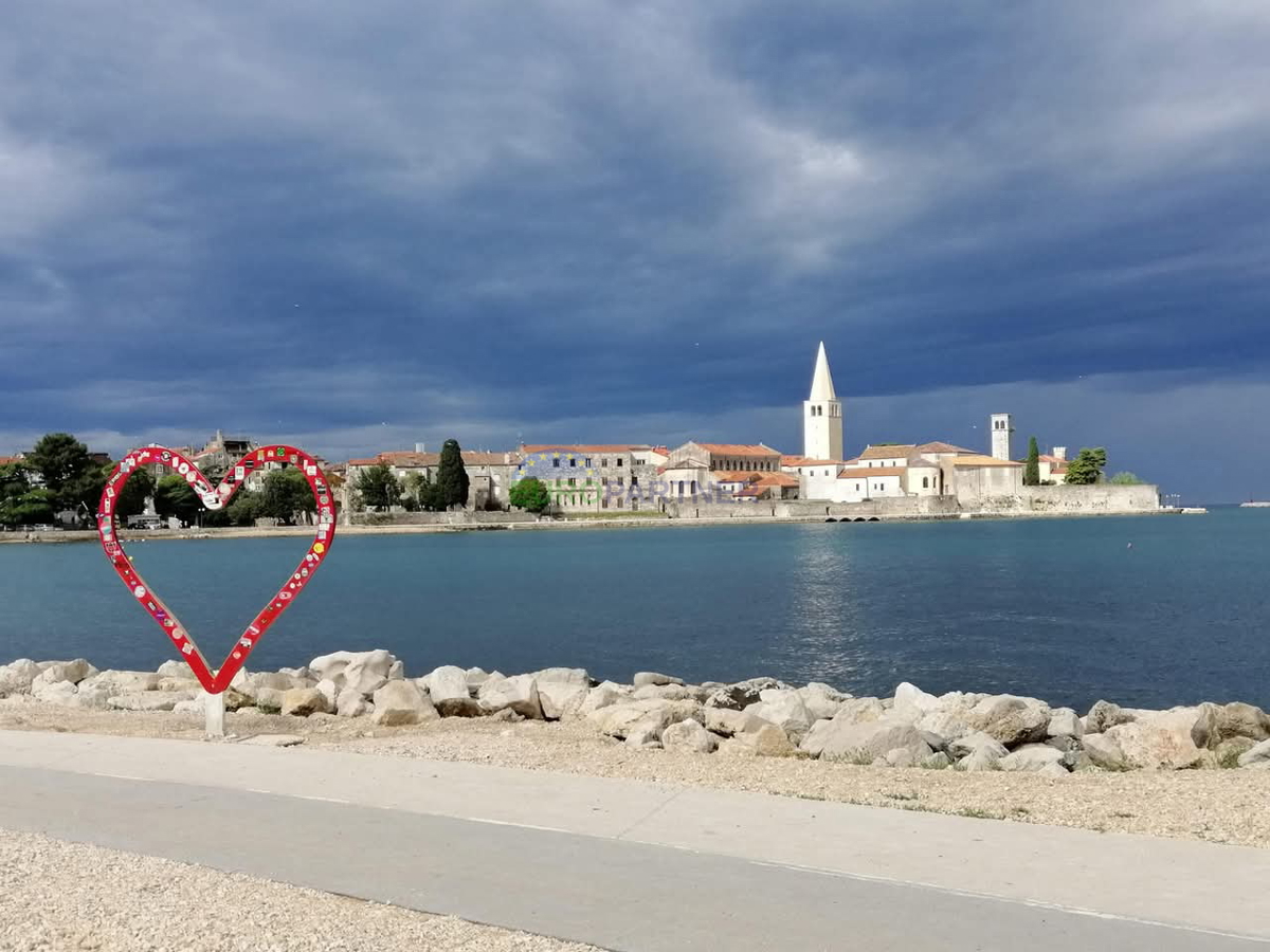 Hiša z dvema stanovanjema 200 m od morja, Poreč