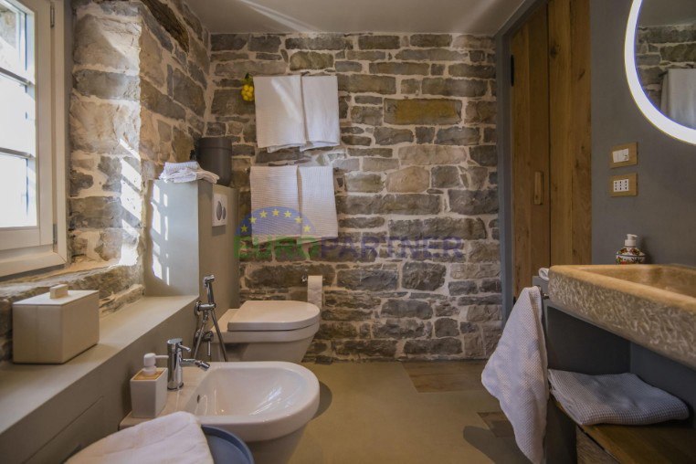 Istra, ekskluzivno posestvo v srcu Grožnjana – popolna zasebnost in edinstvena lega