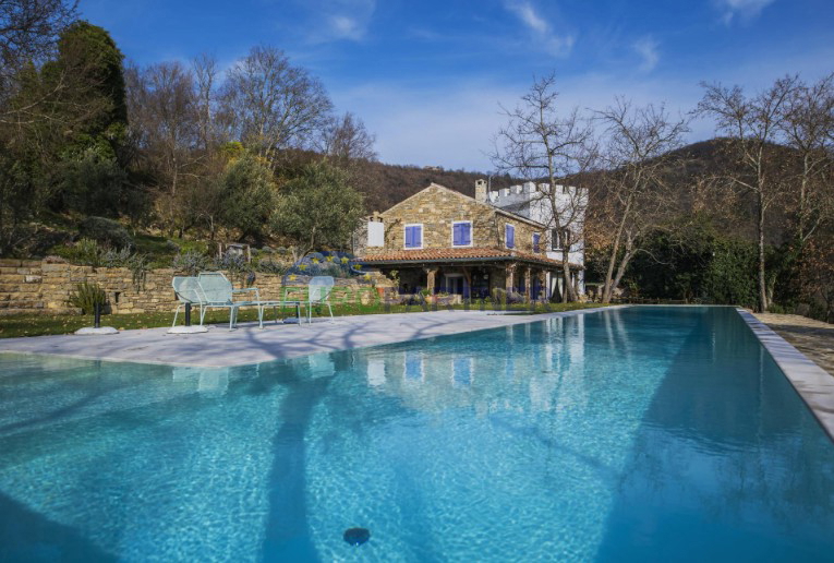 Istra, ekskluzivno posestvo v srcu Grožnjana – popolna zasebnost in edinstvena lega