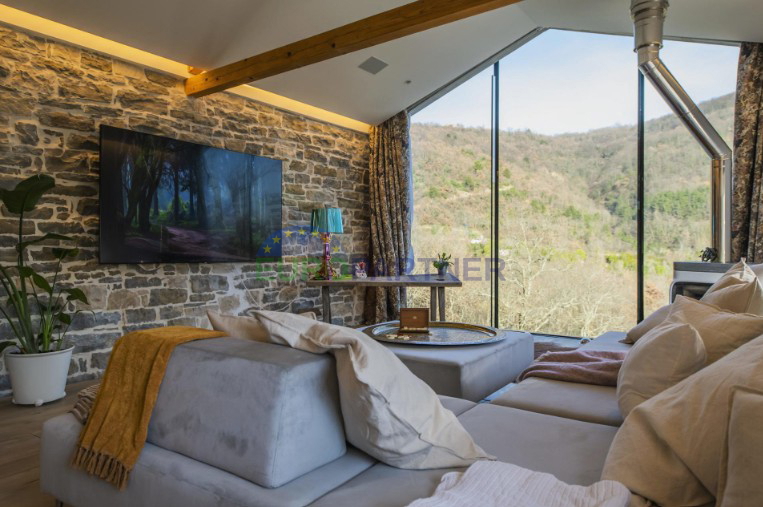 Istra, ekskluzivno posestvo v srcu Grožnjana – popolna zasebnost in edinstvena lega