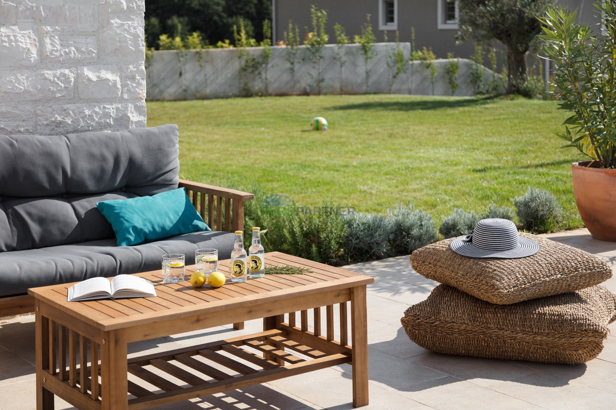 Čudovita mediteranska vila, 12 km od Poreča