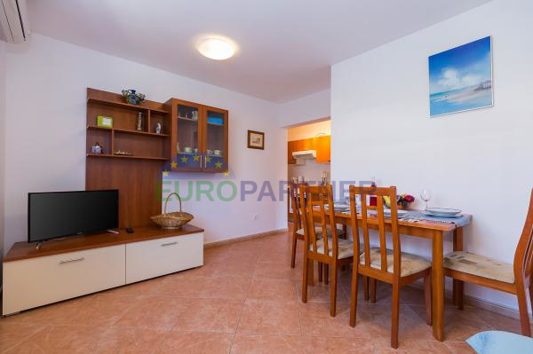 Apartma s pogledom na morje v Novigradu