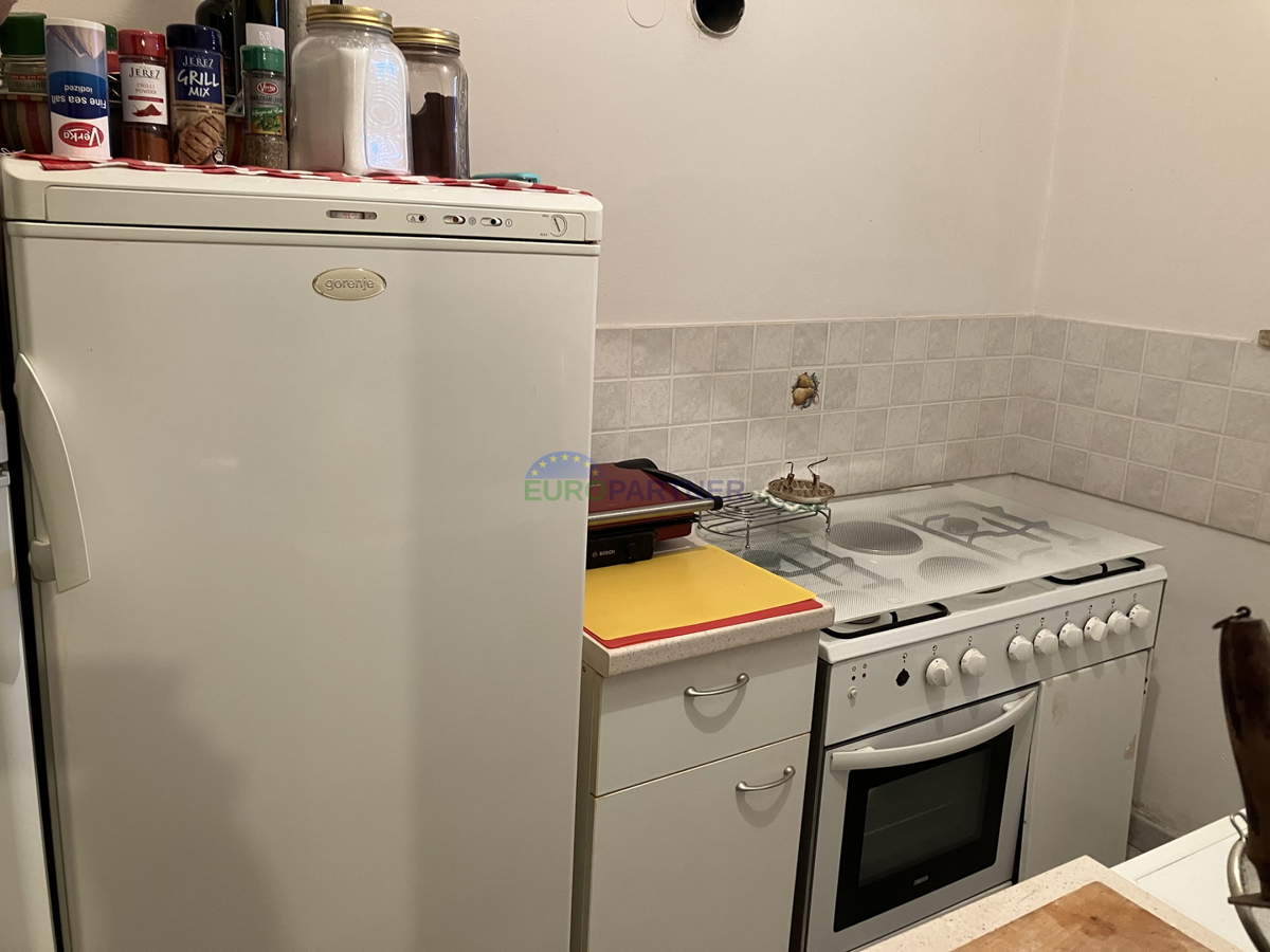 Več apartmajska hiša na odlični lokaciji blizu morja