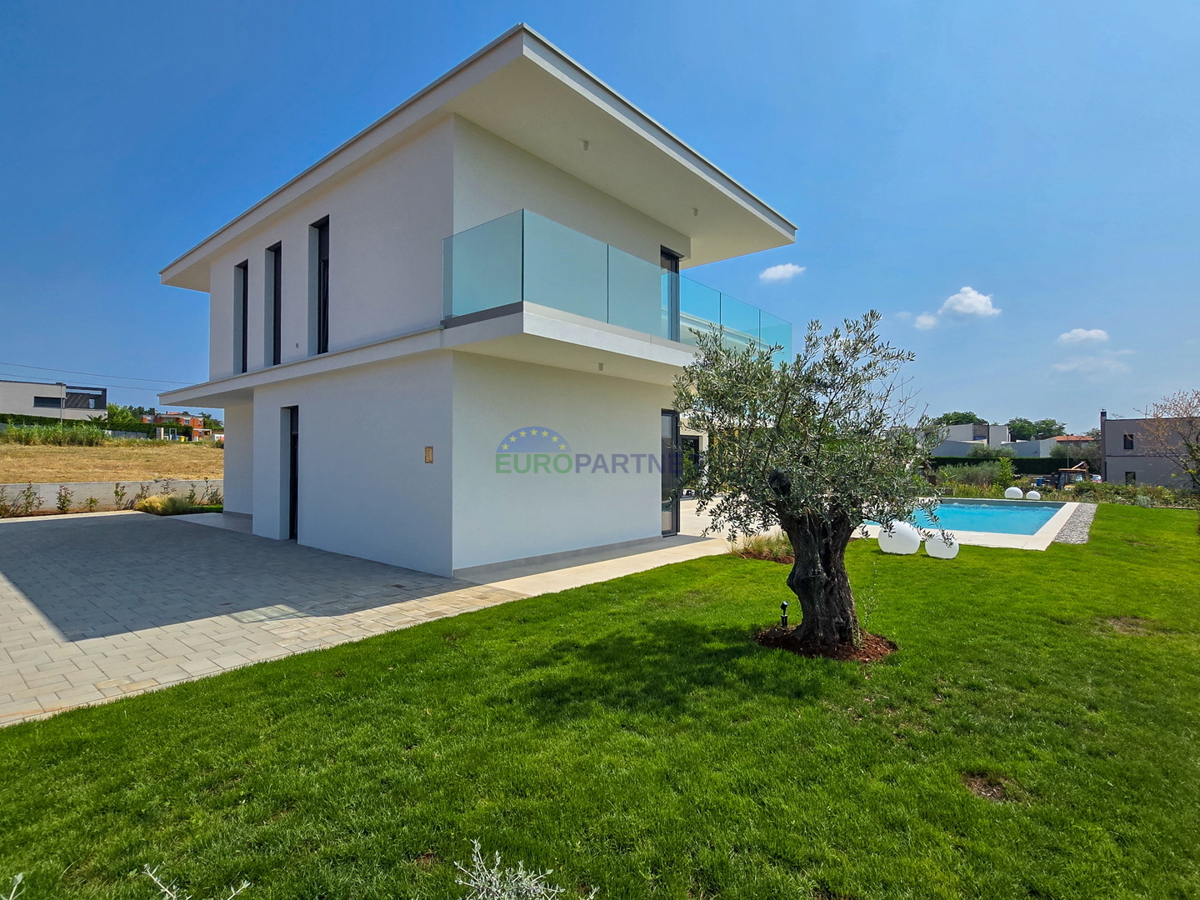 Ekskluzivna dizajnerska vila v bližini Poreča, Istra