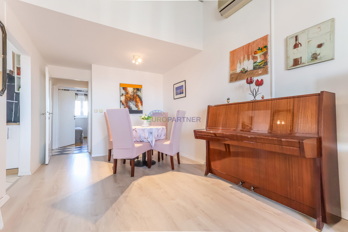 Stanovanje s pogledom na morje, 300m od morja, Poreč, Istra