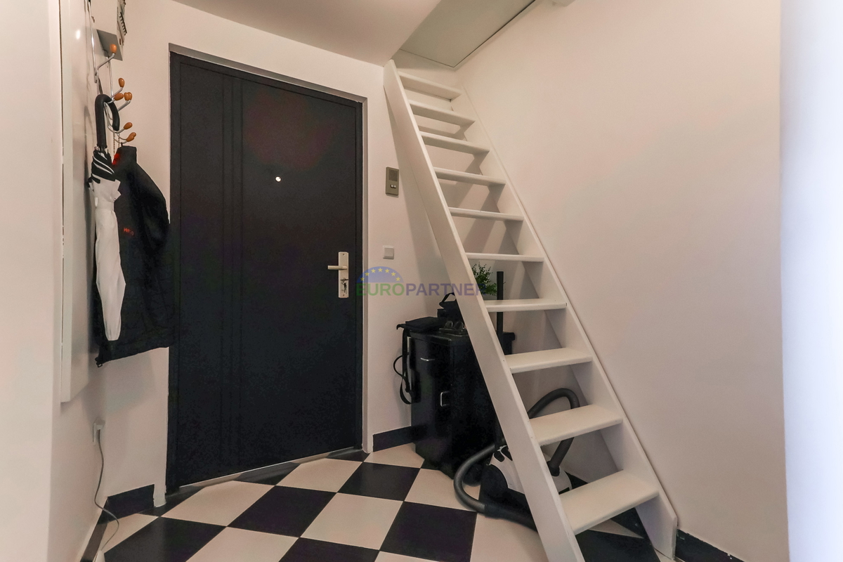 Stanovanje s pogledom na morje, 300m od morja, Poreč, Istra